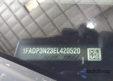 2014 Ford Focus Titanium from USA, damaged, VIN 1FADP3N23EL420520